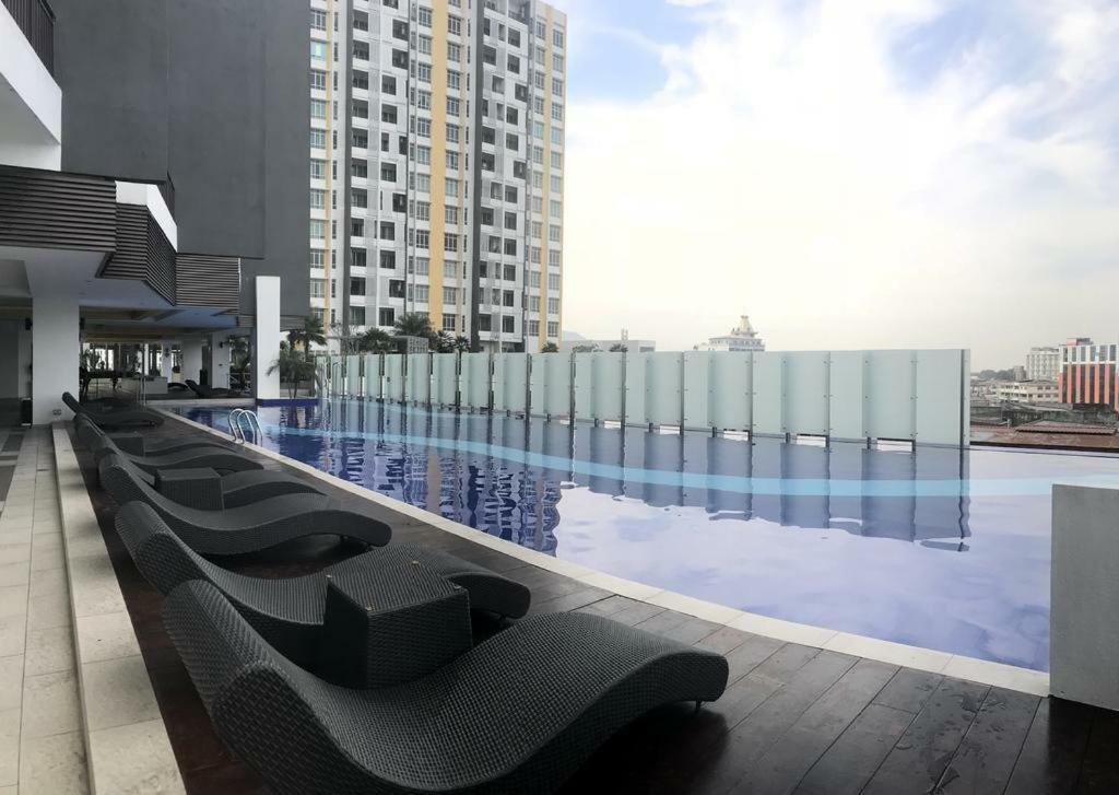 The Majestic Condo Ipoh Esterno foto